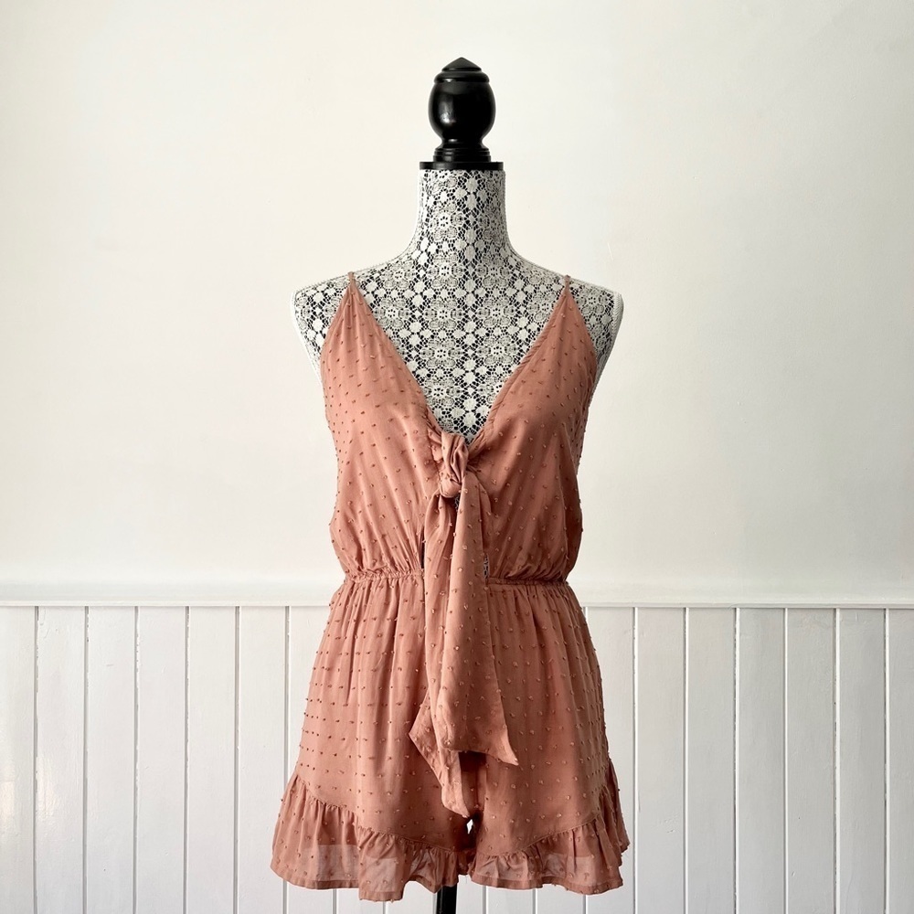 Cotton Candy LA Boho Cutout Tie Front Romper Size S